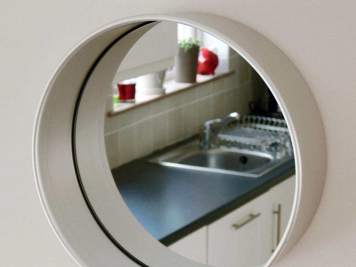 Porthole Mirror, Davin Larkin